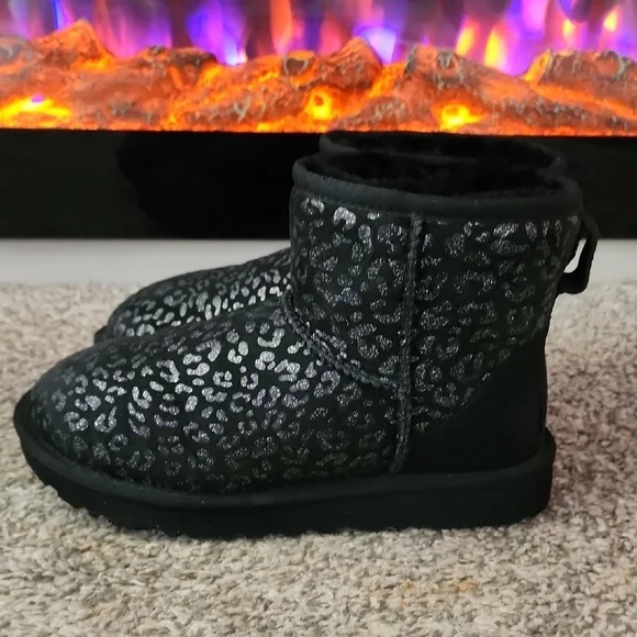 UGG Black Sparkle Leopard Print Unltra Mini Ugg Boots Size 6 - Picture 4 of 12